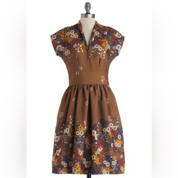 *ModCloth Myrtlewood of California Brown Floral Fit and Flare Dress Size L - Picture 2 of 7